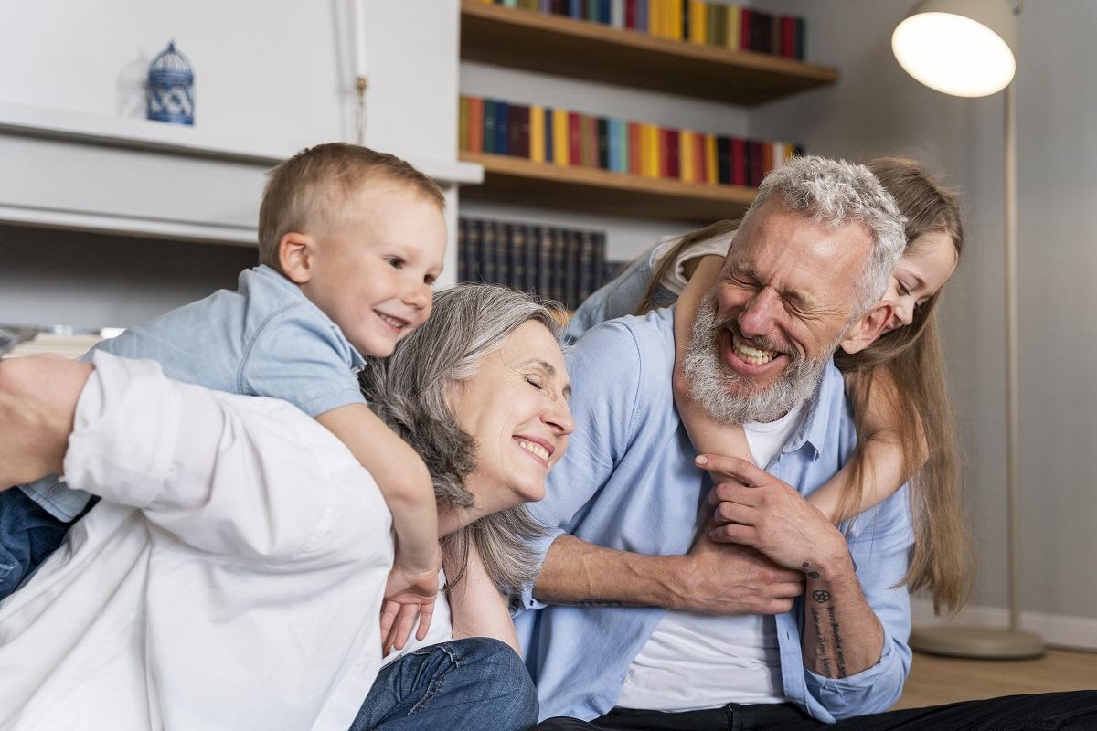 Stiinta a stabilit: cinci beneficii pe care le are prezenta bunicilor in viata nepotilor